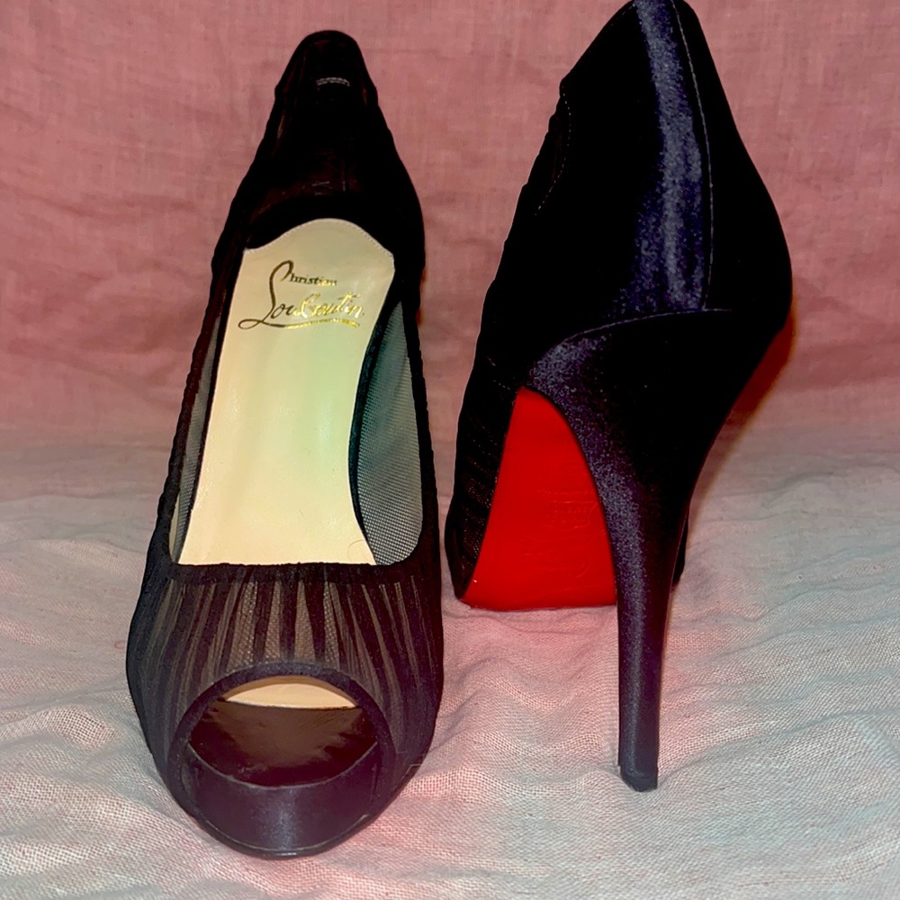 Authentic Ambrosia Christian Louboutin heels. Peep toe. Black Tulle.